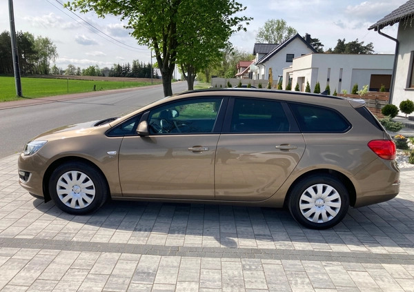 Opel Astra cena 25900 przebieg: 160000, rok produkcji 2013 z Jarocin małe 466